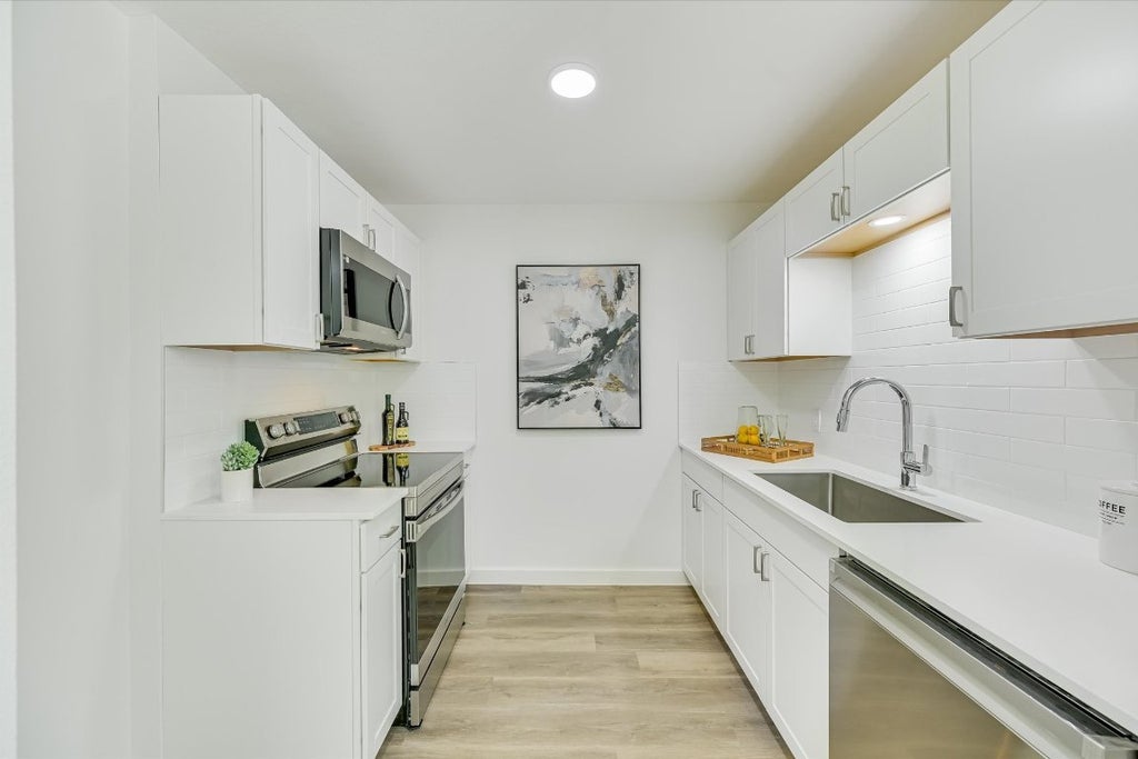 3703 Harmon Avenue 206, Austin