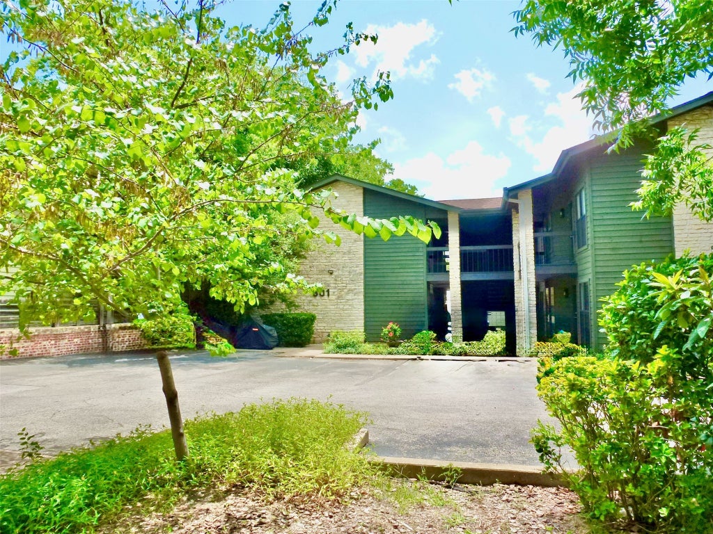 601 Hearn Street 207, Austin