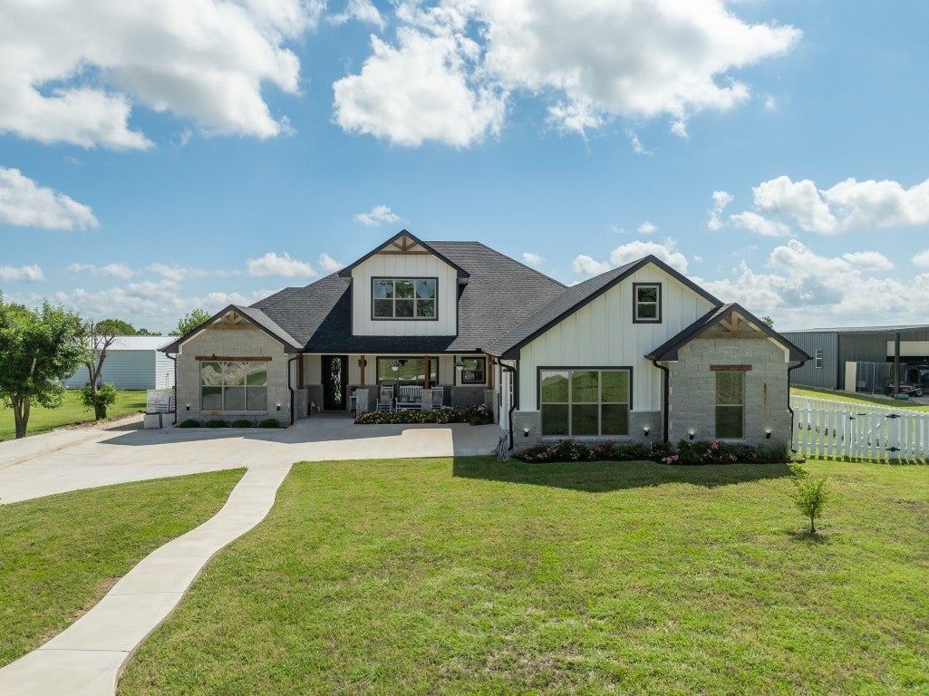 Photo of Listing #8879342