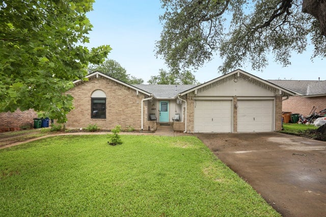 6803 Moonmont Drive, Austin