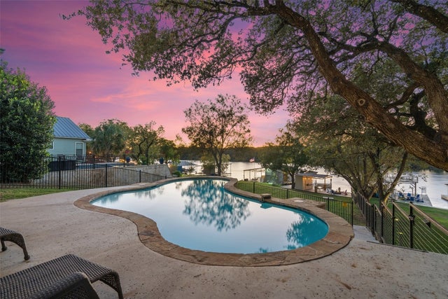 MLS #4943628 for Sale at 1601 County Road 118b, on Lake LBJ in the city of Burnet, 78611