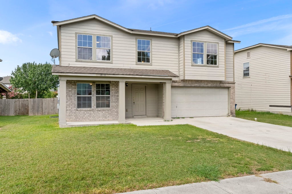 671 Northwest Crossing Drive, New Braunfels