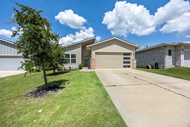 321 Gidran Trail, Georgetown