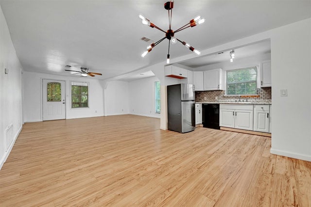 1200 Walnut Avenue, Austin