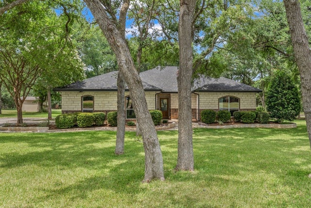 574 Rose Lane, Salado