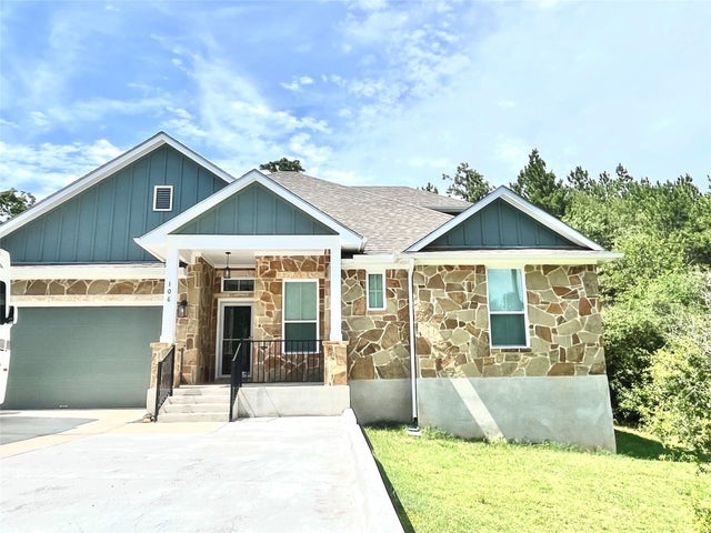 108 W Keamuku Court, Bastrop