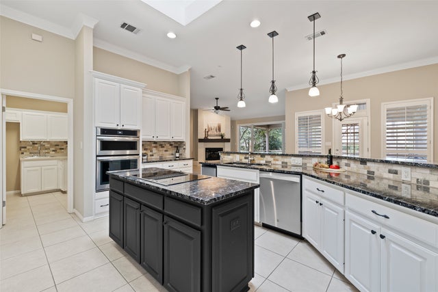 31000 Clearwater Court, Georgetown