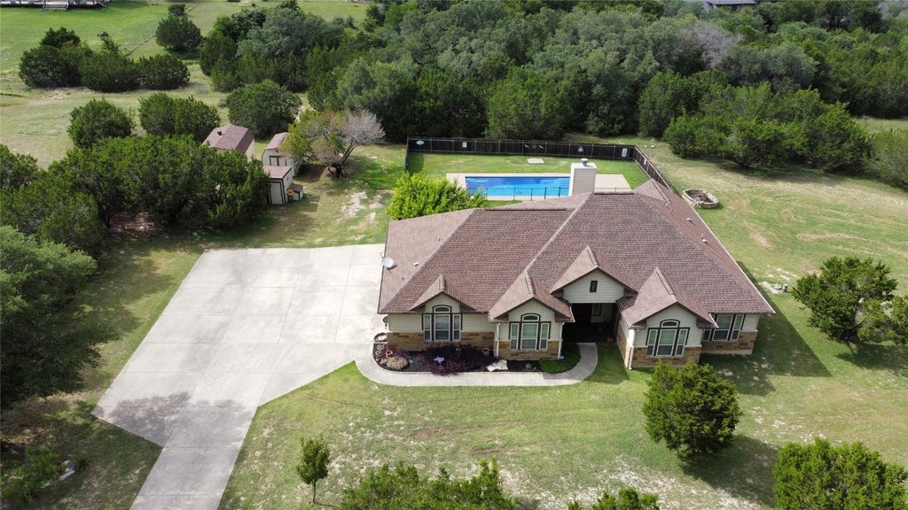 106 Stable Oaks, Liberty Hill