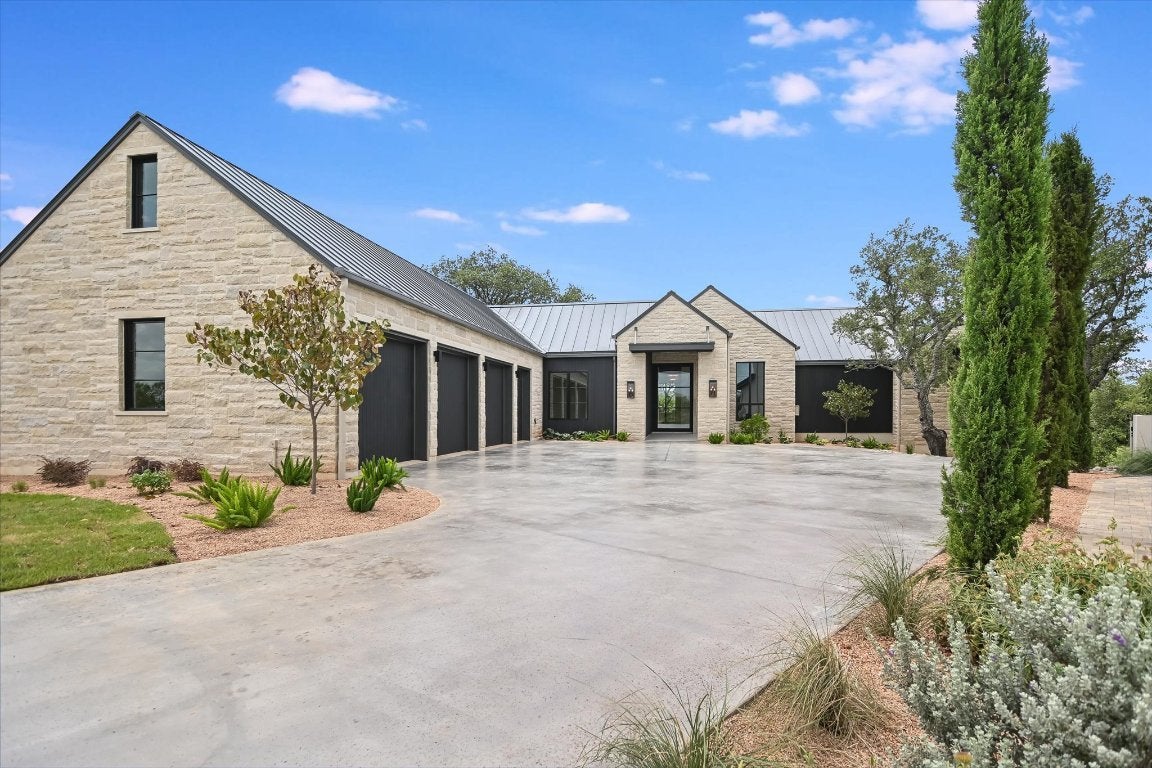 Photo of Listing #5392790