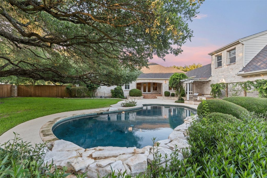 127 Roberts Circle, Georgetown