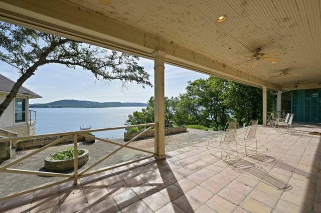 MLS #2470537 for Sale at 5252 Mccormick Mountain Dr, on Lake Travis in the city of Austin, 78734