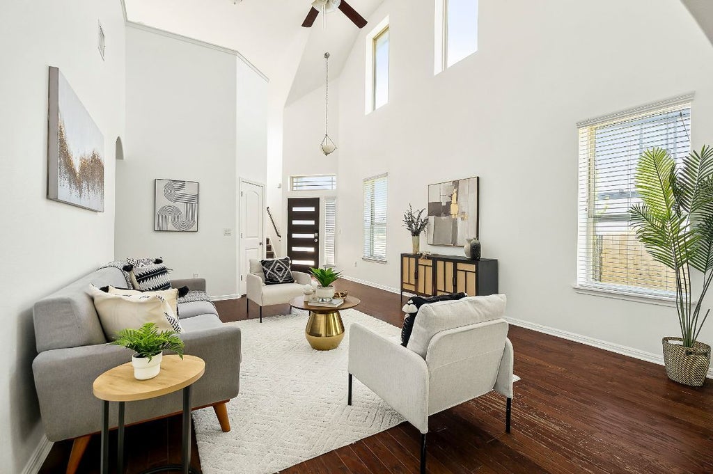 800 Totis Road, Austin