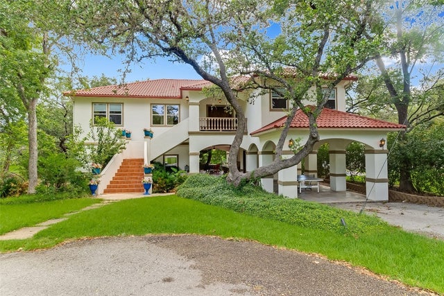 Residential Real Estate for Sale located in the neighborhood of Murray Nored, on Lake LBJ in the city of Kingsland, TX