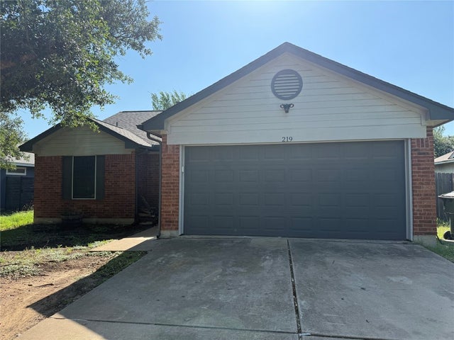 219 Juniper Drive, Georgetown