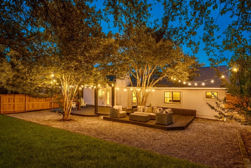 3201 Harpers Ferry Lane, Austin