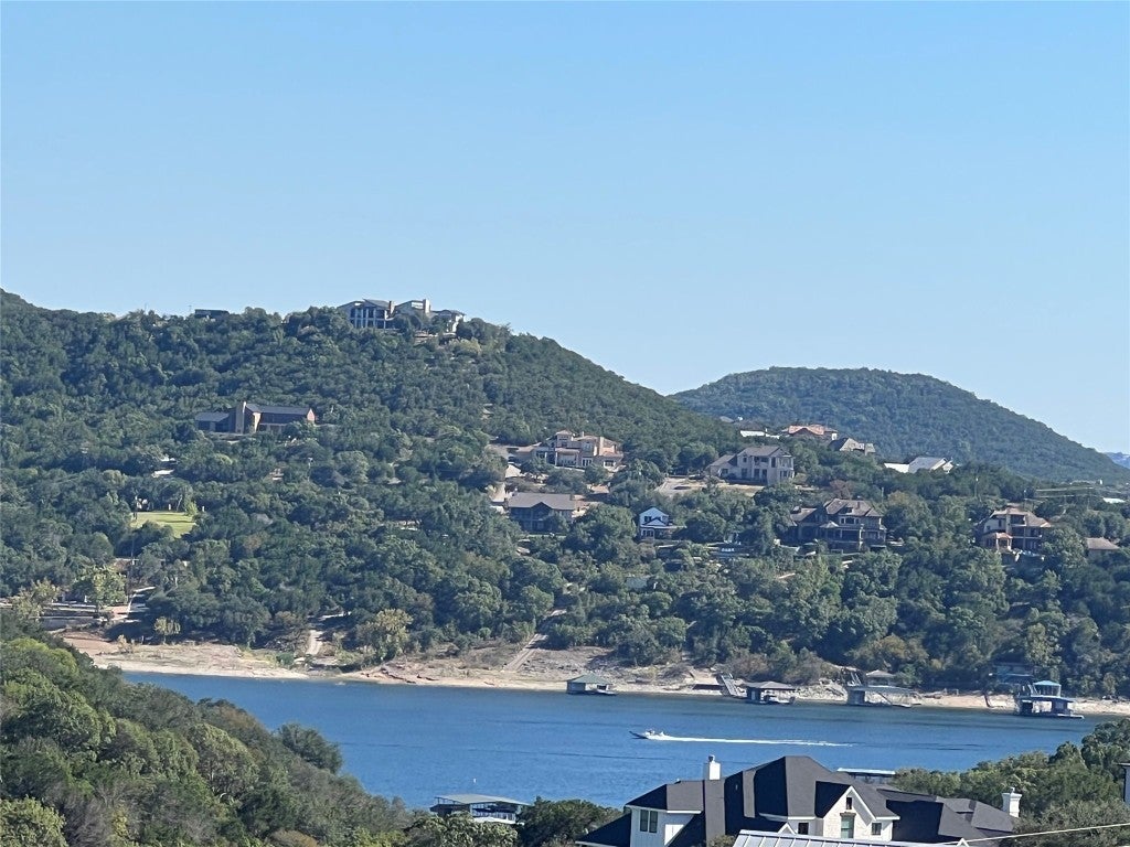 17644 W Reed Parks Road, Jonestown