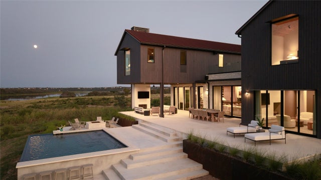 Residential Real Estate for Sale located in the neighborhood of Landings/Lk Travis Sec 1 & 2, on Lake Travis in the city of Spicewood, TX