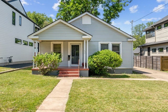 Photo of Listing #2077674