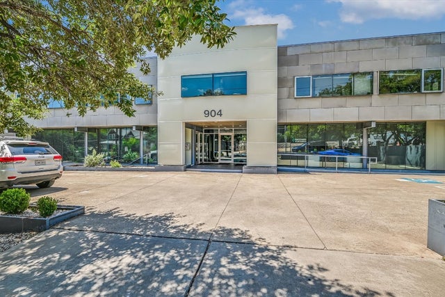 904 West Avenue 212, Austin