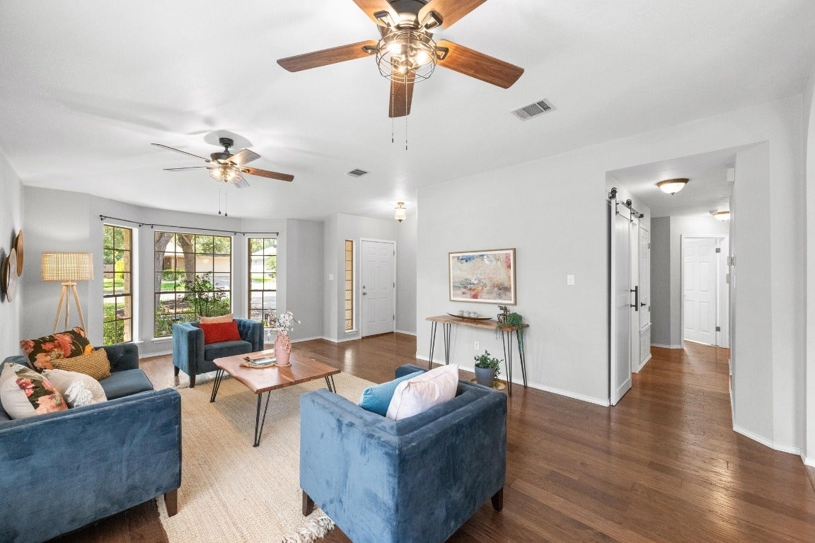 Photo of Listing #8080043