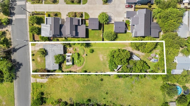 2015 Greenwood Avenue, Austin