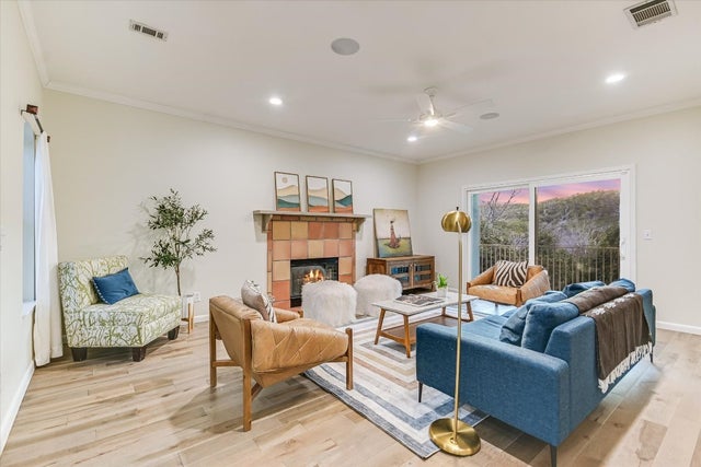 5507 Oakwood Cove A-2, Austin