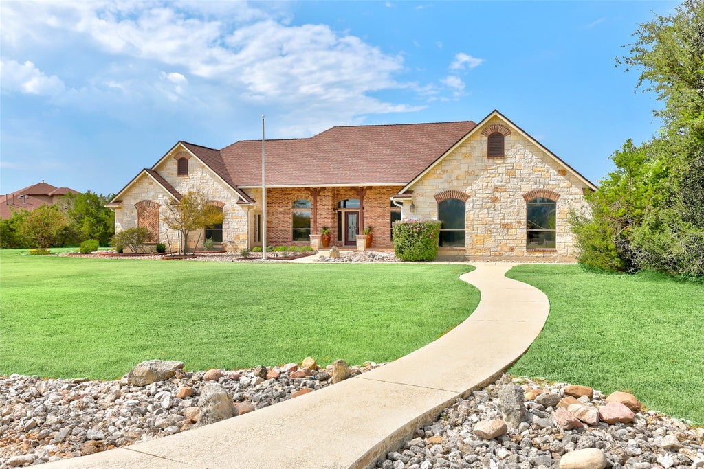 1106 Squaw Valley, Leander
