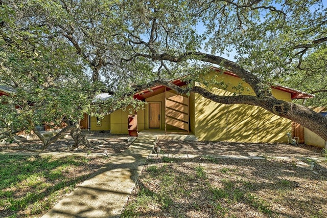 2204 Spring Creek Drive, Austin