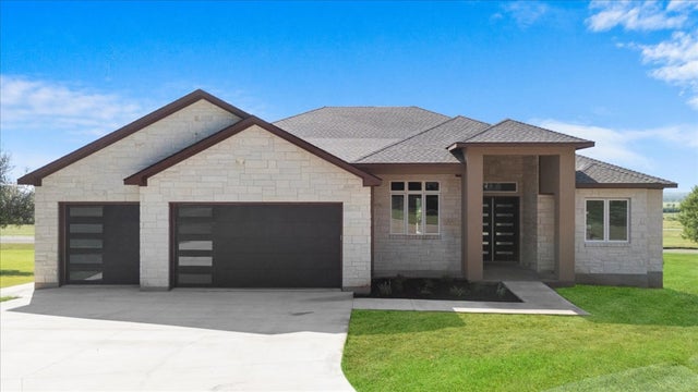 103 Arborvita Place, Bastrop