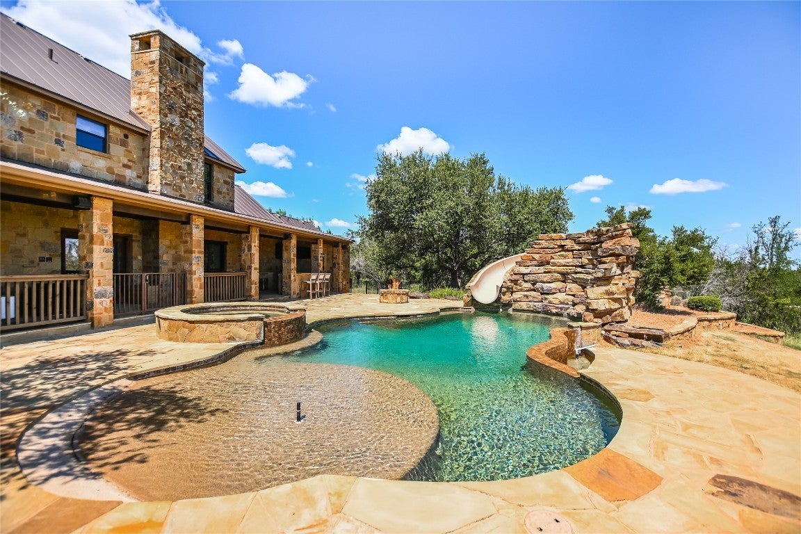 Photo of Listing #3031115