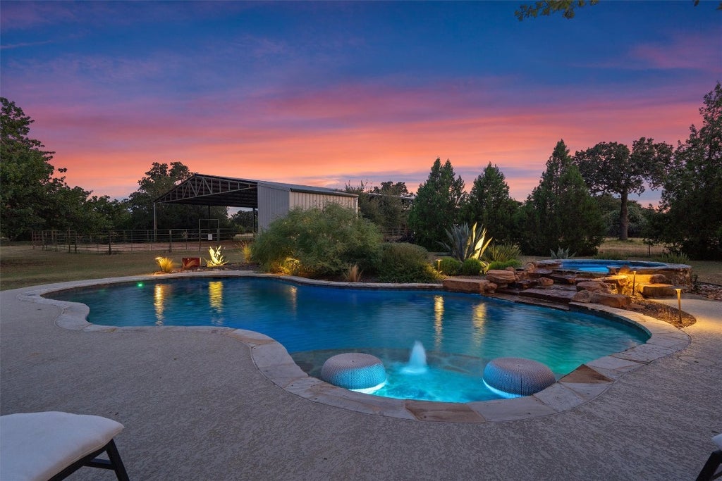 323 Patricia Road, Georgetown