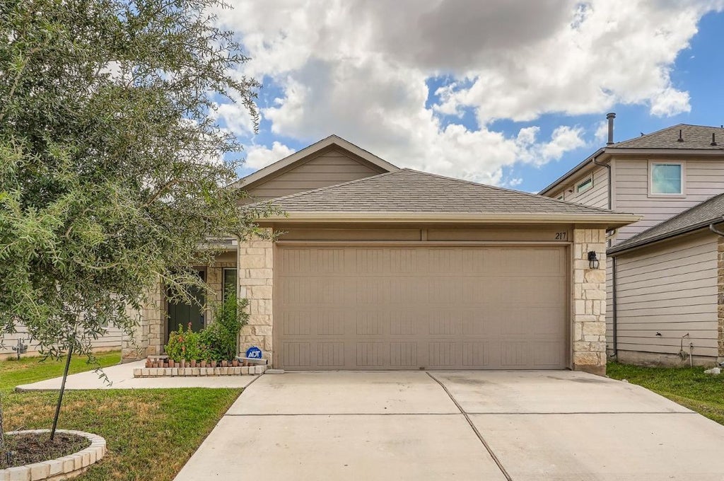 217 Baron Creek Trail, Bastrop