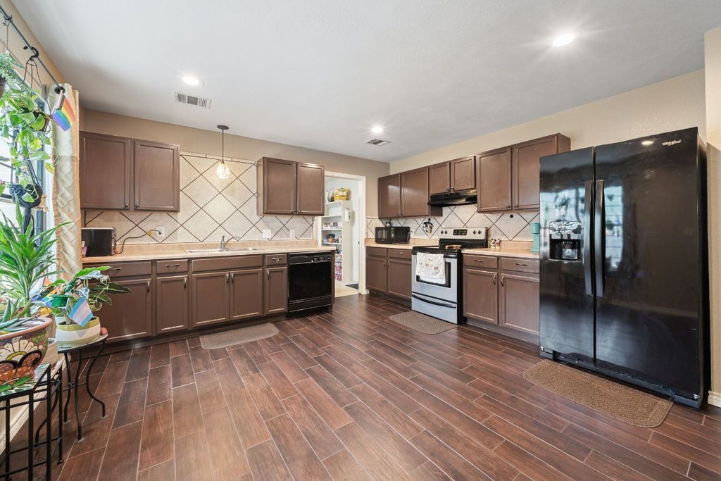 6745 Marble Creek Loop, Austin