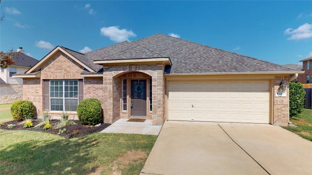 1703 Oakland Drive, Cedar Park