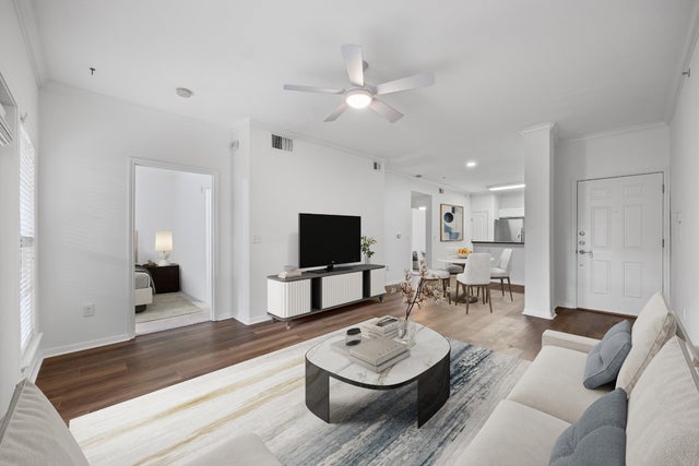 6810 Deatonhill Drive 2101, Austin