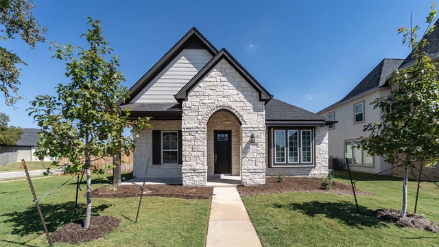 221 Cabiness Drive, Salado