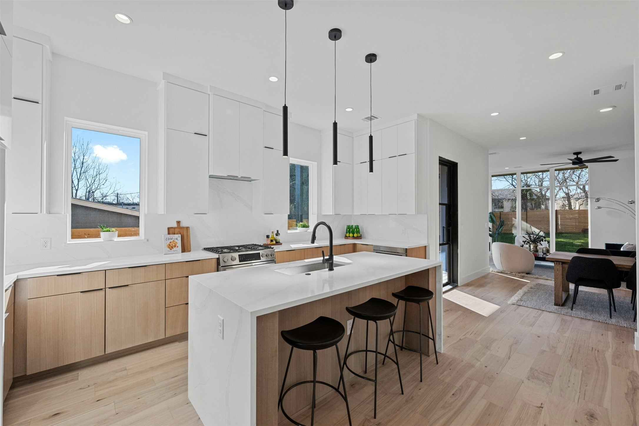 Photo of Listing #5272420