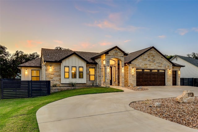 112 Venture Boulevard S, Point Venture