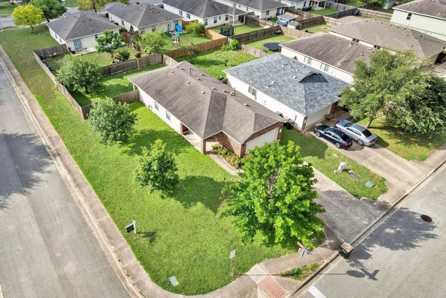 109 Onyx Lake Drive, Kyle