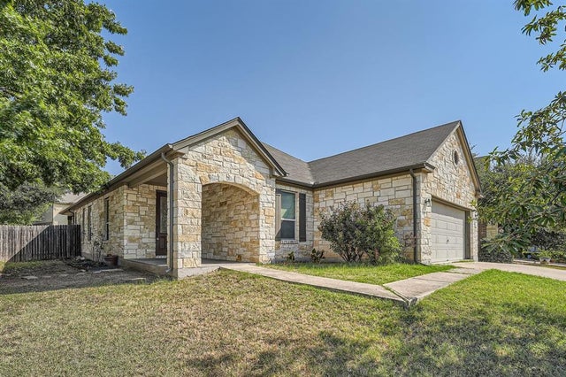 1100 Hyde Park Drive, Round Rock