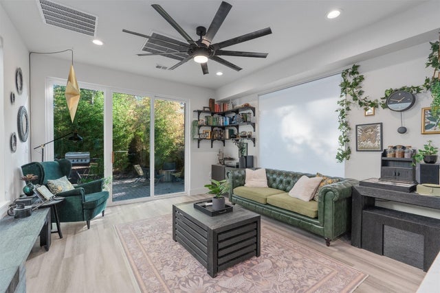 2703 E 3rd Street 2, Austin