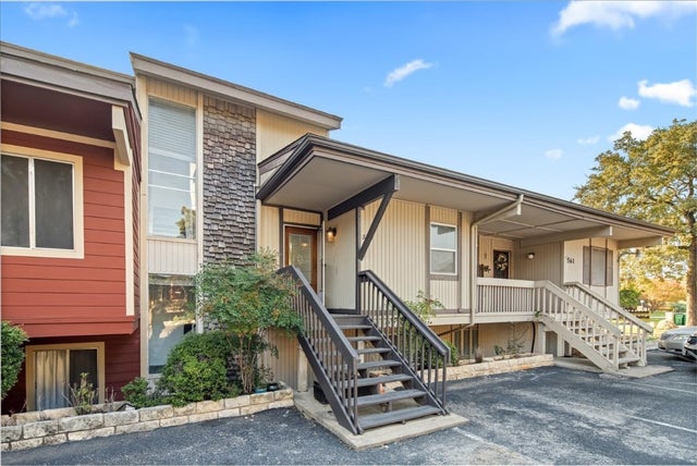 559 Demarett Drive, Point Venture