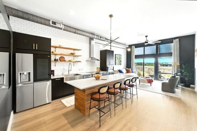 2124 E 6th Street 418, Austin