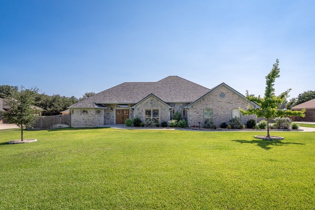 205 Presa Drive, Salado