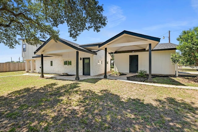 24701 Martin Lane, Spicewood