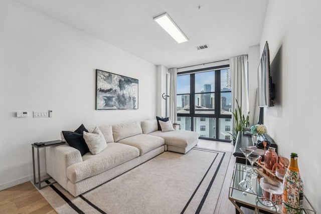 800 Embassy Drive 429, Austin