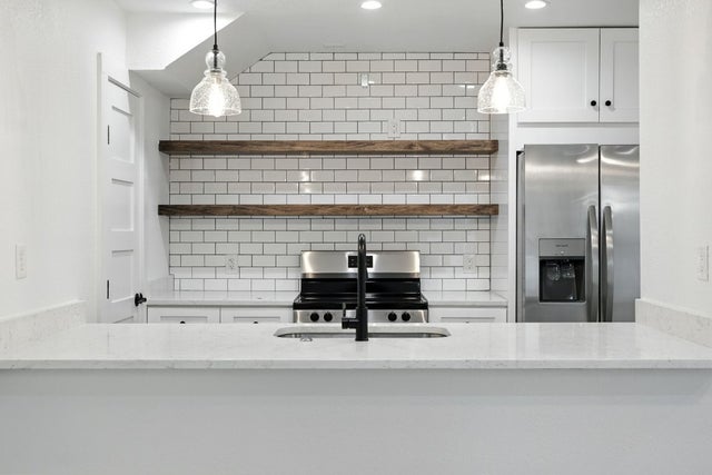 2124 Burton Drive 133, Austin