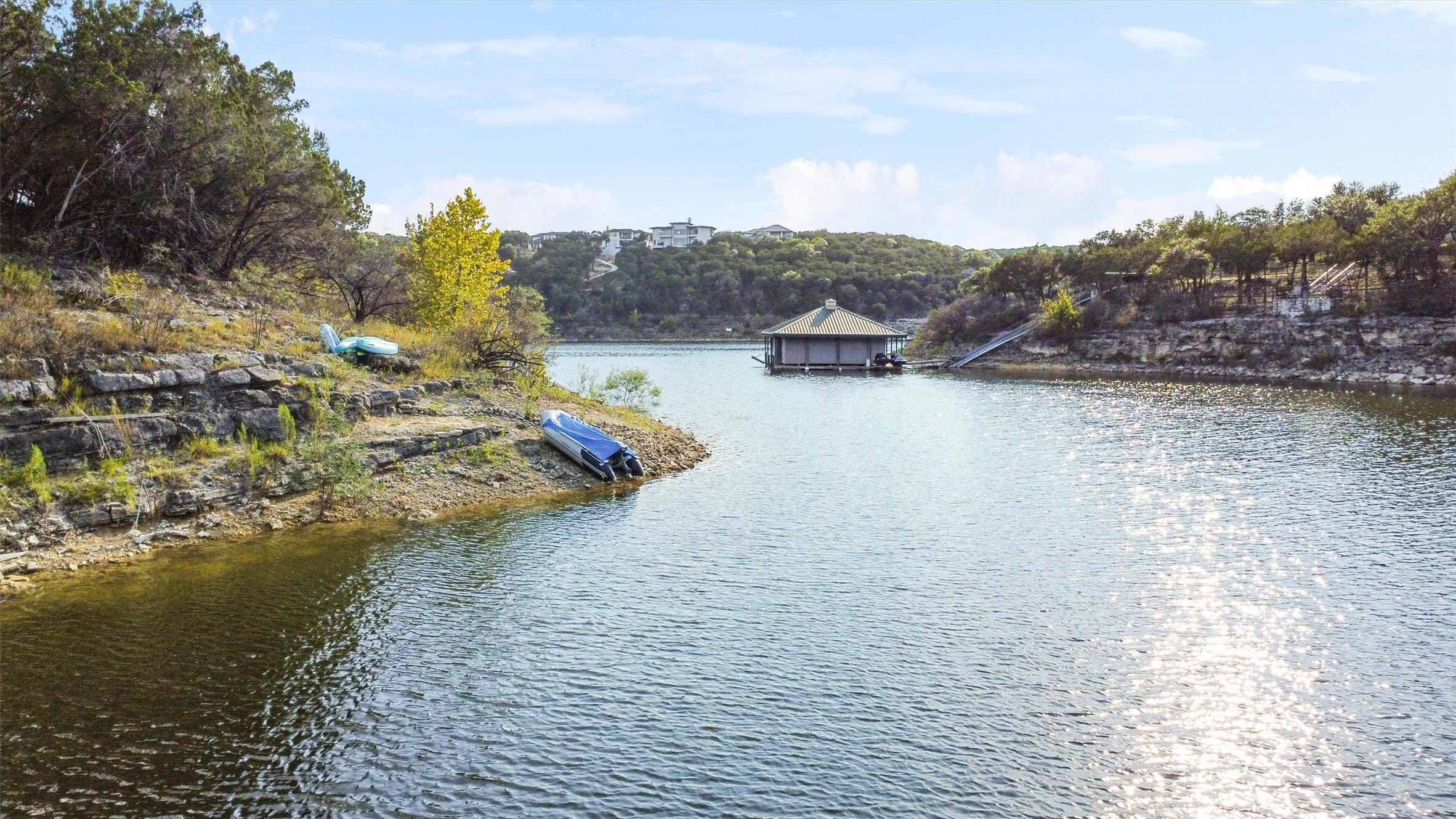 Photo of Listing #5479292