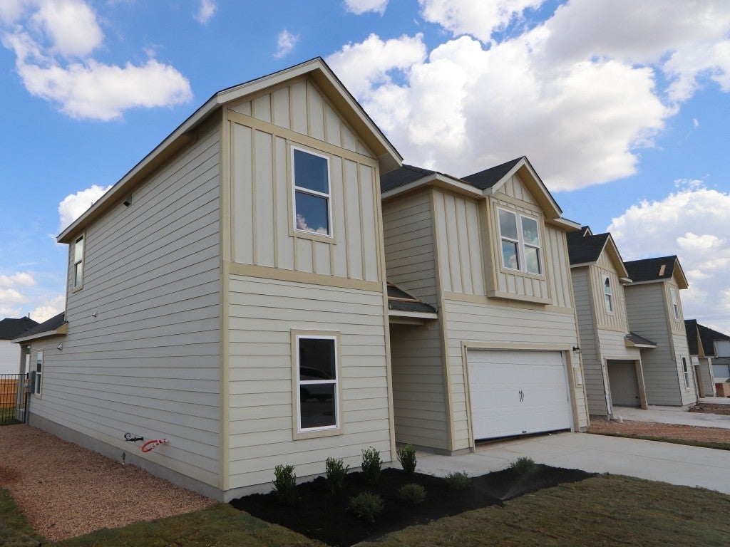 4500 Beacon Bay Drive, Austin