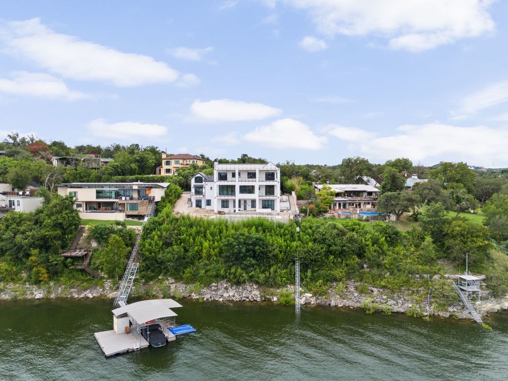 1496 Buffalo Gap Road, Lakeway